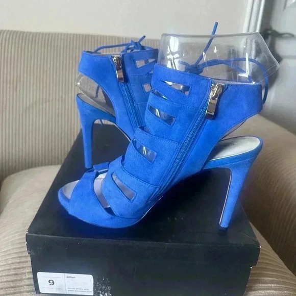 Brand New Size 9 ShoeMint Heels - Picture 4 of 6